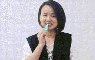 牙齿再黄，有了这款黑科技纳米牙擦，轻轻一擦，牙渍全无！