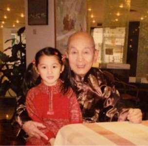 ​隐瞒12年之久，赵丽颖家世背景大曝光，网友：想不到啊！