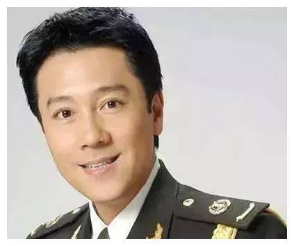 蔡国庆国外国内两任妻子公开，这背景颜值！当年拒绝那英真相了！