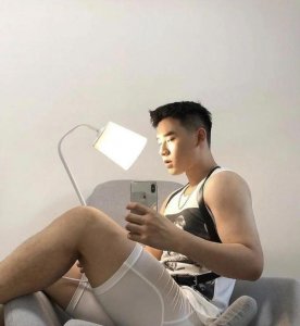 ​魅力十足的体院男生,酷帅俊朗浑身散发着荷尔蒙,酷又不失阳光!