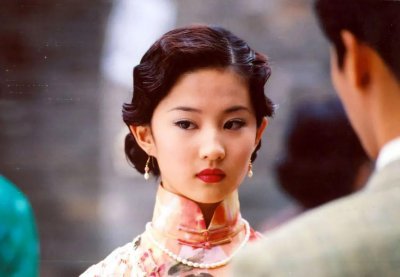 ​爱豆“普化”、女装只有S码、……是谁掌握了审美话语权？