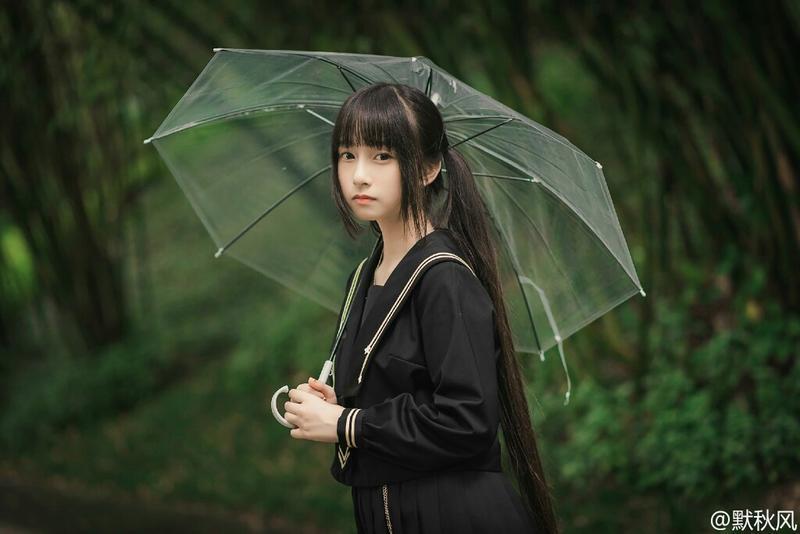男人真正放不下一个女人，就会有这几种表现