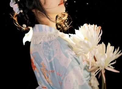 ​女人才不会告诉你这6种接吻方式会让她腿软