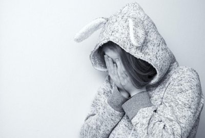 ​哈尔滨10岁女孩扁桃体手术去世一个月后，官方：院长免职