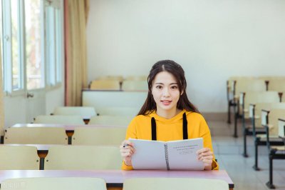 ​大学生签无责任底薪，结算没工资被套路 网友：你是不是没脑子？