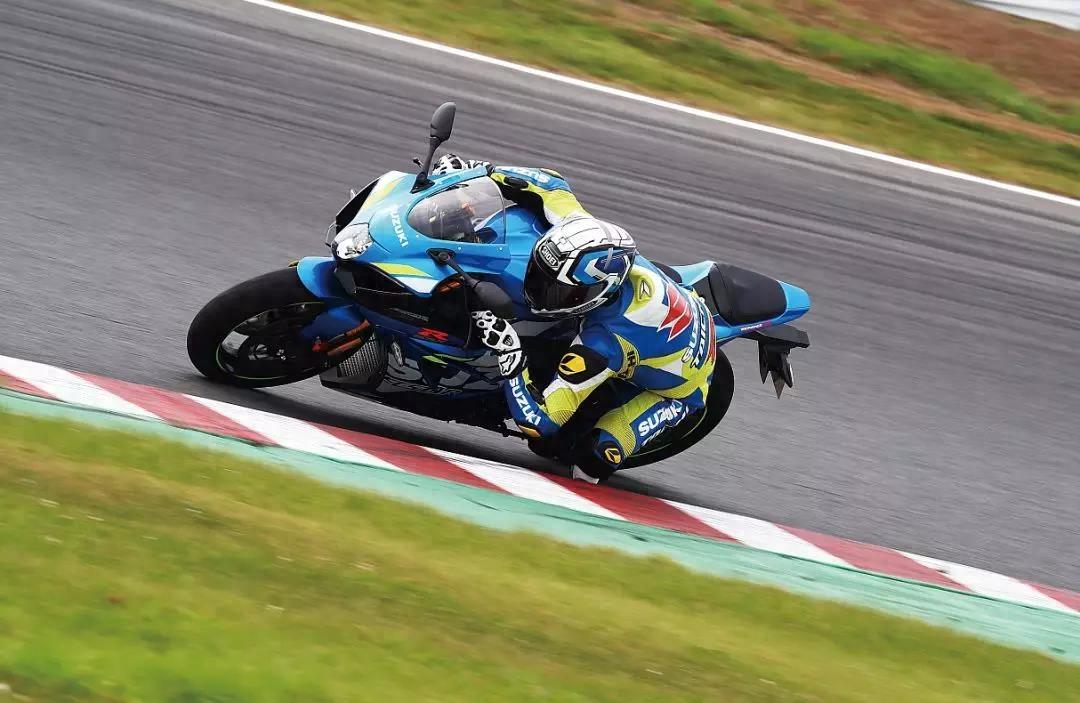 铃木的新一代超级跑车 GSX-R1000R