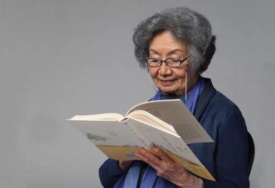 ​“最美教师”叶嘉莹：天以百凶成就一词人，一生与诗词为伴
