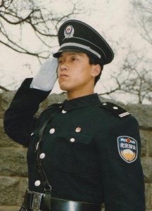 ​北漂保安获得北大毕业证，能干什么？