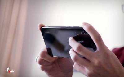 ​荣耀Note10性能+相机实测：跑分超过20万，拍照购物是亮点