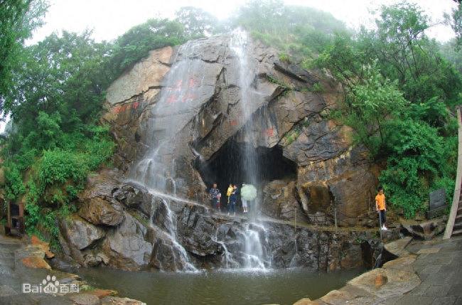 看看美丽的花果山水帘洞