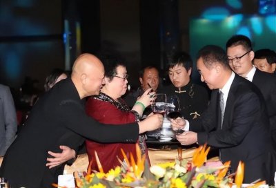 ​陈丽华是慈禧什么人，跟溥仪又是什么关系？为啥能居住在颐和园？