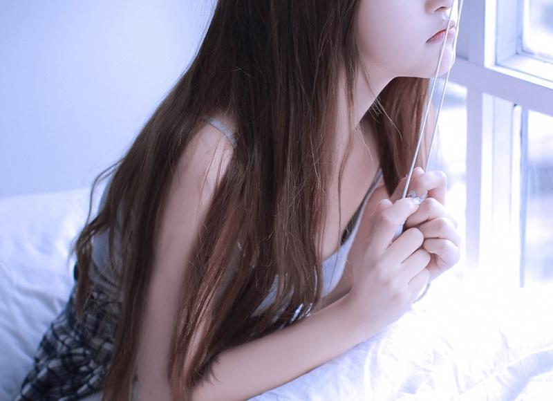 怎么让女生主动找你聊天，与女孩聊天技巧