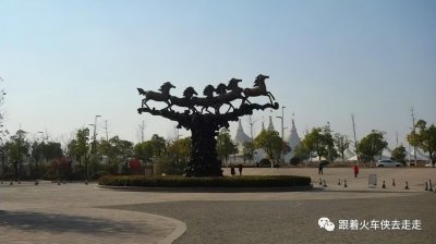 ​南京人看南京——汤山百联奥特莱斯广场