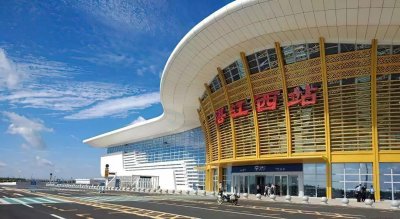 ​粤西动车票贵被吐槽为“水鱼号”，为何乘坐的人依然络绎不绝？