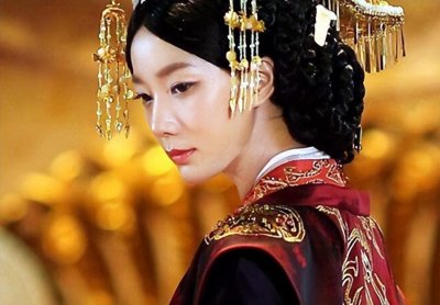 ​女奴上位，母仪天下三十八年，卫夫子做了什么？最后落得母子自杀