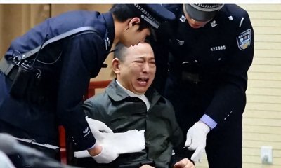 ​2014年刘汉被判死刑前几度落泪，自称几十上百万，对他来说是小钱