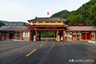 ​龙潭大峡谷第一个景区是什么（新安山水胜迹之龙潭大峡谷）