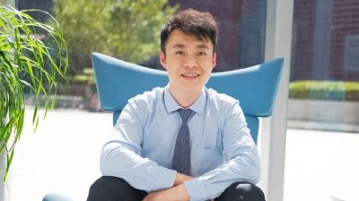 ​陶勇受伤近8月左手未恢复触觉，若不做医生会去写小说