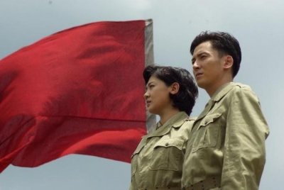 ​爱在战火纷飞时，爱在战火纷飞时……