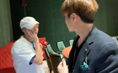 ​帝师：当众扇员工耳光，被小智骂是“外国人”，身价上亿身份成谜