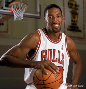 ​NBA历史最强小前锋排名前五：伯德、詹姆斯上榜