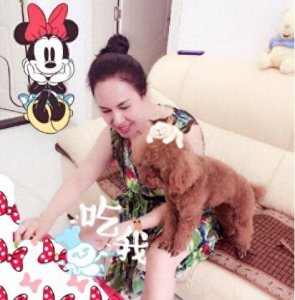 ​女星们的妈妈一个比一美，连郑爽都开始晒美妈了