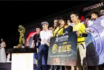 ​大疆创始人汪滔：连续八年全球霸主，身家飙升至500亿！
