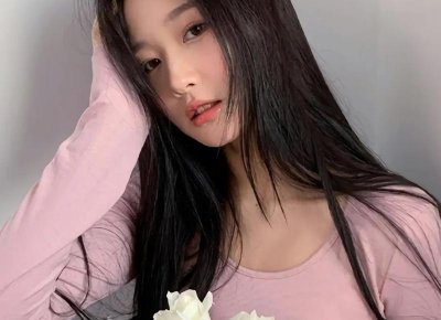 ​怎么和高冷女生聊天(女生高冷怎么聊天)