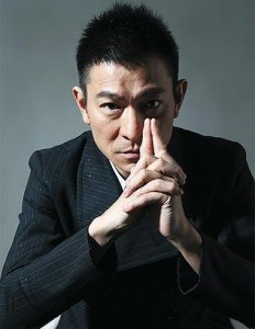 ​刘德华驾驭的十种时尚发型，最后一张真霸气