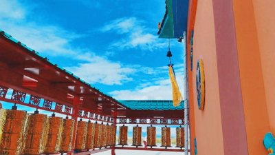 ​丹葛尔古城位于青海省，地处黄河北岸，西海之滨，湟水源头