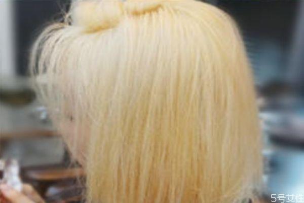 第一次染发要漂吗 染发一定要漂吗 第一次染发要漂吗 染发一定要漂吗