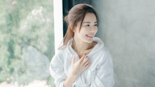 女孩子主动问你年龄怎么回她比较好2