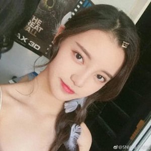 ​孙珍妮：宛如古风里走出来的仕女