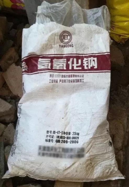 “毒鸡爪”、“毒豆芽”曝光！激素超标可致癌，看完还敢吃吗？