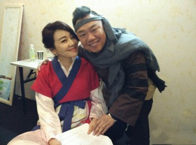 ​出演《武林外传》李大嘴一角走红，如今家庭美满，享受副团级待遇