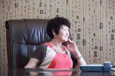 ​54岁入狱，71岁出狱后仍旧拼出一番天地，这就是奇女子吴胜明