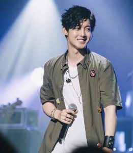 ​金贤重亲子鉴定（盘点金贤重家暴事件的全过程）