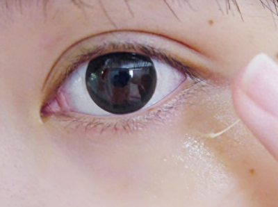 ​六胜肽眼霜究竟好在哪？为啥网友称为：“眼部熨斗”？