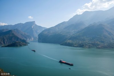 ​长江：古代单名“江”