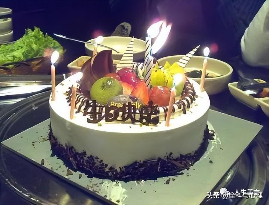 女人致自己的生日祝福(女人祝自己生日快乐的句子)