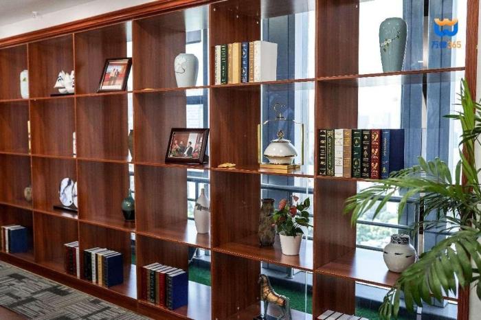 一般律师起诉费多少钱(劳动纠纷律师费要多少钱)