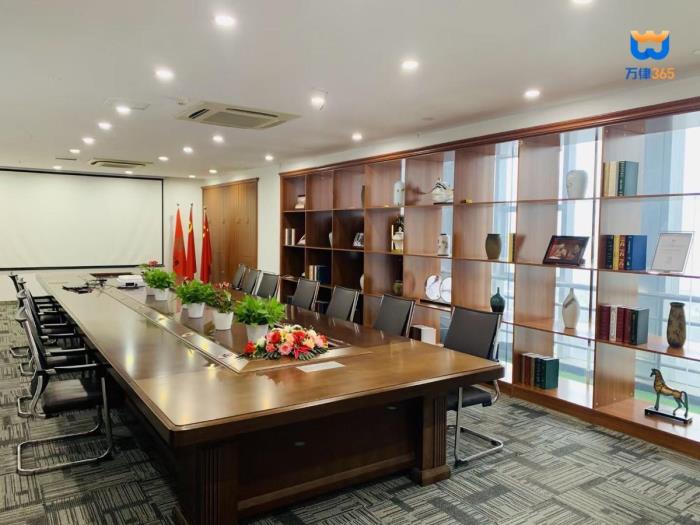 一般律师起诉费多少钱(劳动纠纷律师费要多少钱)