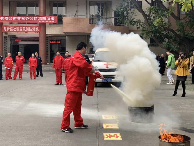 3、在搭建的过程中一定要注意安全和防火,如火比较大就得及时灭火。