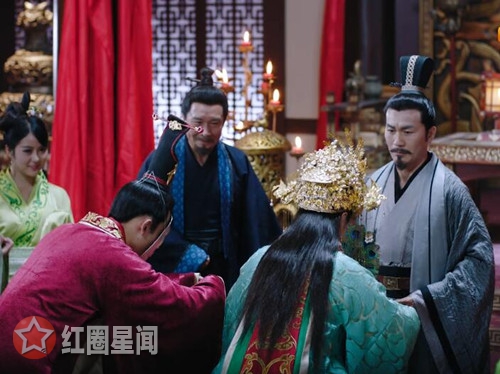 独孤天下第几集独孤伽罗嫁给杨坚 和伽罗拜堂的人是谁