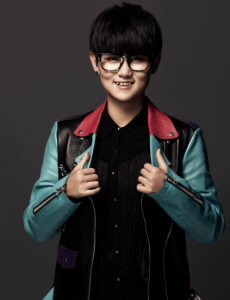 ​快女冠军段林希现状引唏嘘，回老家卖翡翠开出租，复出仅有十几元