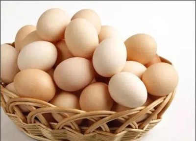 ​怎么样煮鸡蛋不会开裂(怎样煮鸡蛋不会裂开好剥壳)