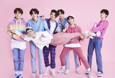 ​乐华七子和天空少年(宇宙打歌中心乐华七子天空少年)