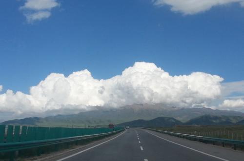 京藏高速公路,高速公路网上的重要组成部分!