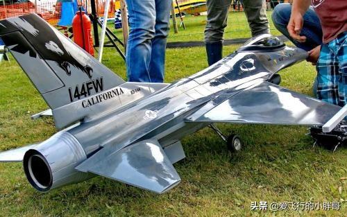 航模飞机的发展(带你一步一步认识航模飞机)(2)