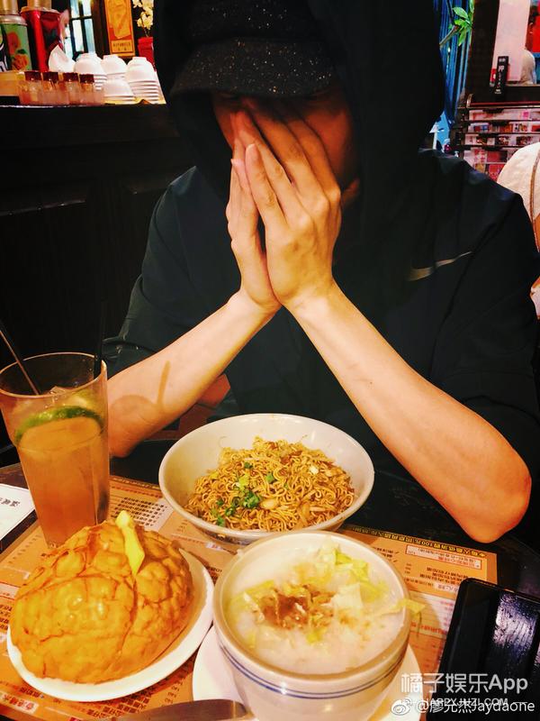 黑糖玛奇朵王子现在的样子(还记得黑糖玛奇朵里的小杰吗)(27)